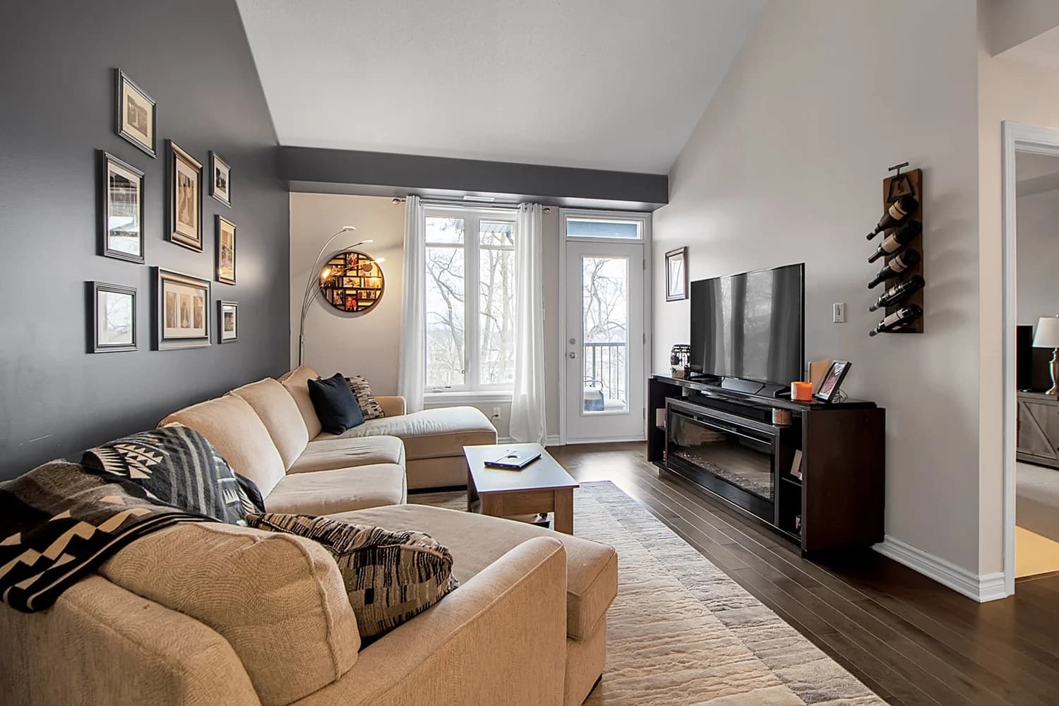 HDR interior photograph